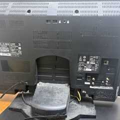 地デジテレビ 32インチ ダブル録画3チューナー ブルーレイレコーダー500GB内臓 リモコンありの画像