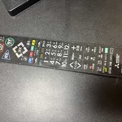 地デジテレビ 32インチ ダブル録画3チューナー ブルーレイレコーダー500GB内臓 リモコンありの画像