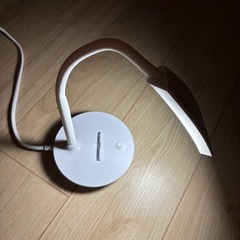 LEDデスクライト PORTEの画像
