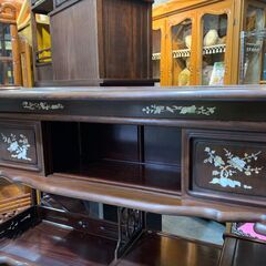 螺鈿細工｜透かし彫り｜水屋箪笥の画像