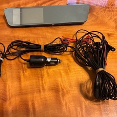 ミラー型ドライブレコーダー　SDカードつき付きの画像