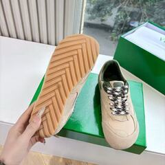 Bottega Veneta スエード スニーカー ベージュ チェック靴紐 レザーの画像