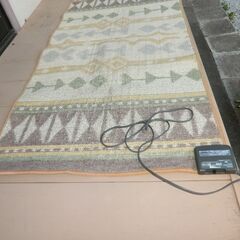 ＜打ち合わせ中＞モリタ・ホットカーペット(KC-P100,１畳タイイプ）の画像