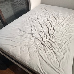 ニトリ　セミダブルベッド　フレーム付きの画像