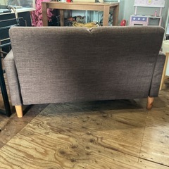 2人掛けソファ🛋️コンパクト✨外側ポケット付き❗️家具インテリア幅約110.6cm奥行き約55.2cm高さ約35cm茶色の画像