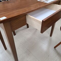 J1743【リユースのサカイ柏店】引き出し付きデスク　椅子付　コンソールデスク　ブラウン 　クリーニング済の画像