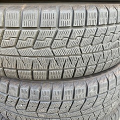 スタッドレスタイヤ15インチの画像