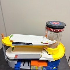 トミカ ダブルアクション トミカビル 駐車場の画像