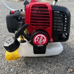 肩掛け式　草刈機　草刈り機　刈払い機　刈払機　丸山　マルヤマ　MARUYAMA GKB 2402 超軽量　元気印　美品の画像