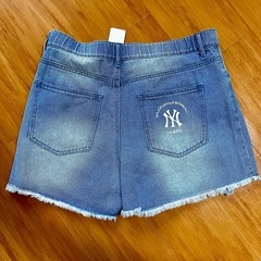 新品・未使用 タグ付き MLB ダメージデニムショートパンツ LLの画像