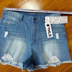 新品・未使用 タグ付き MLB ダメージデニムショートパンツ LLの画像