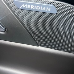 ジャガーXE  走行27000km 低走行です　メーターフル液晶の画像