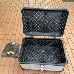 バイク リアボックス　大容量 65lの画像