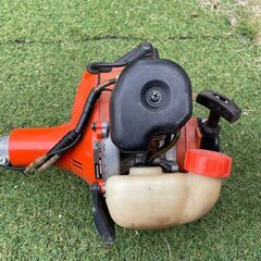 エンジン草刈り機の画像