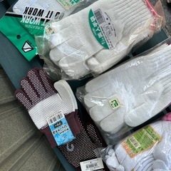 軍手と手袋のセットの画像