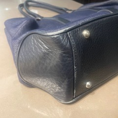 PELLE MORBIDA トートバッグ
の画像