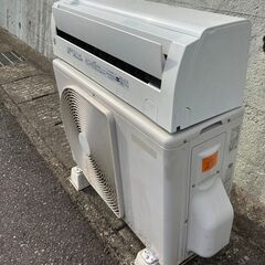 27😊東芝 エアコン✨10畳程度 2020年製 😊RAS-G281PT✨エアコンクリーニング済みの画像