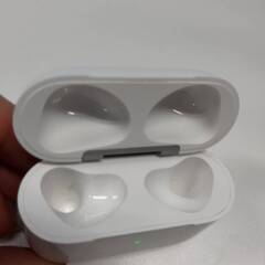 Apple AirPods 第3世代 A2566 充電ケースのみ！の画像