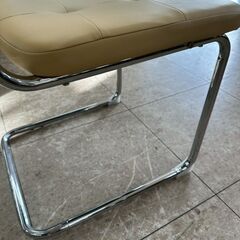 ★リユースのサカイ高崎店★TJ13244  椅子 ライトブラウン H81×D54×W48.5 クリーニング済みの画像