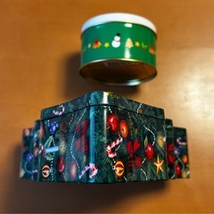 Walkers クリスマスツリー型缶 風月堂 丸缶の画像