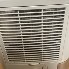 コロナ　除湿機　2015年製の画像