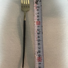 〖無料〗金 フォークの画像