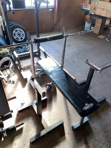 ベンチプレス 落下防止の器具も付けます 