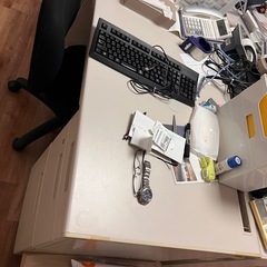 事務用デスク の画像