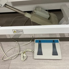 引き取り限定！電動で高さ調整可能☆施術ベッドの画像