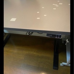 Flexispot 電動型昇降デスクです。の画像