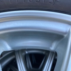 スタッドレスタイヤ175/65 R14 82Q
(アルミホイール付)の画像