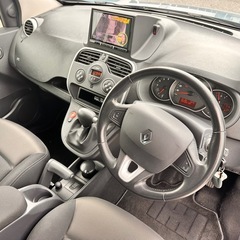 令和1年車　フル装備！　人気のルノー　カングー　の画像