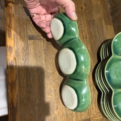 枝豆みたいな皿（7枚）の画像