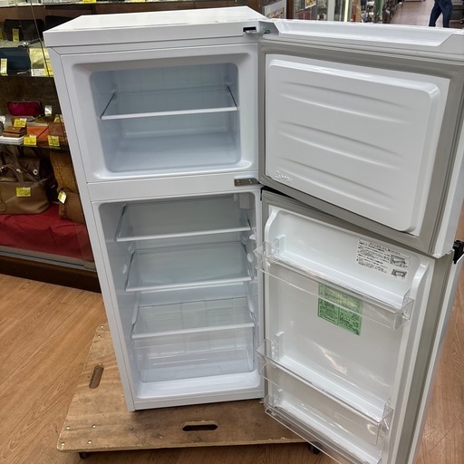 ☆ドリーム荒牧店☆ジモティー割引有☆【クリーニング済み】ハイセンス/2ドア冷蔵庫/HR-B1202/120L/2020年製