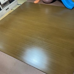 ブラウン　ウッドカーペット　正方形の画像