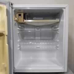 TOSHIBA 東芝冷蔵庫 1ドア GR-HB40H2L(W) 外形寸法 幅425mm x 奥行450mm x 高さ520mm 定格内容積39L ①の画像