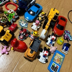 車のおもちゃの画像