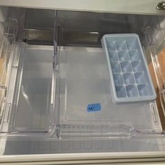 ☆ドリーム荒牧店☆ジモティー割引有☆【クリーニング済み】ミツビシ/2ドア冷蔵庫/MR-P15EE-KW1/146L/2020年製の画像