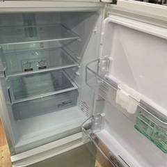 ☆ドリーム荒牧店☆ジモティー割引有☆【クリーニング済み】ミツビシ/2ドア冷蔵庫/MR-P15EE-KW1/146L/2020年製の画像