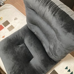 ソファーの様なモコモコ座椅子の画像