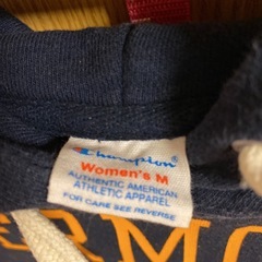 チャンピオンパーカー　レディースMの画像