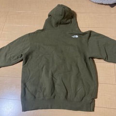 取引中ノースフェイス　パーカー　L の画像