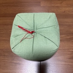 正座用座布団
の画像