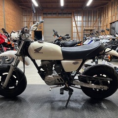 ホンダ エイプ50の画像
