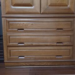 タンス　表面天然無垢の画像