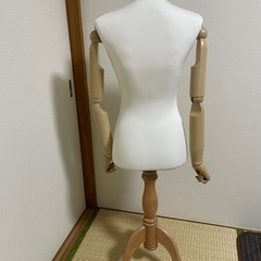 ハンガーラック トルソー ショップディスプレイ/プライベートインテリア用トルソー アーム付きトルソーの画像