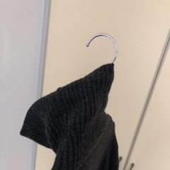 グレーセーターCOMME CA ISM ラム毛100%サイズMの画像