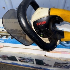 ヘッジトリマ　RYOBI 草刈の画像