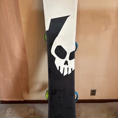 🏂 【商品名】BURTON（バートン）スノーボードセット スカル/メカニック柄 + ビンディング + mont-bellケース付の画像