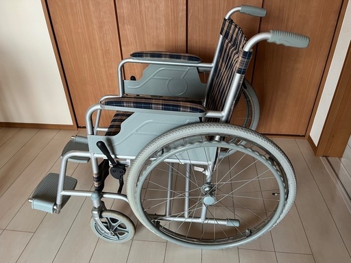 TacaoF スチール製 車椅子 WHSE01DC 卸売 幸和製作所(テイコブ/TacaoF)スチール製車椅子 WHSE01DC